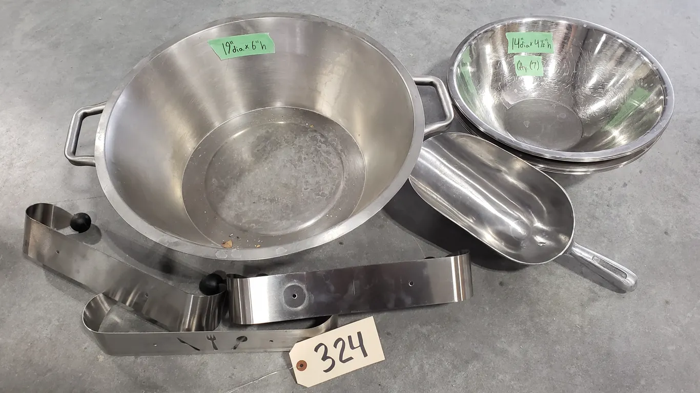 Assorted Stainless Steel Kitchenware