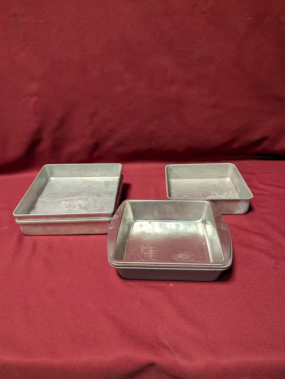 (6) Square Cake Pans - 8.5" x 8.5" x 2"