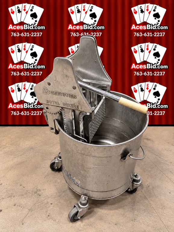 Geerpres Royal Prince Mop Bucket with Ringer