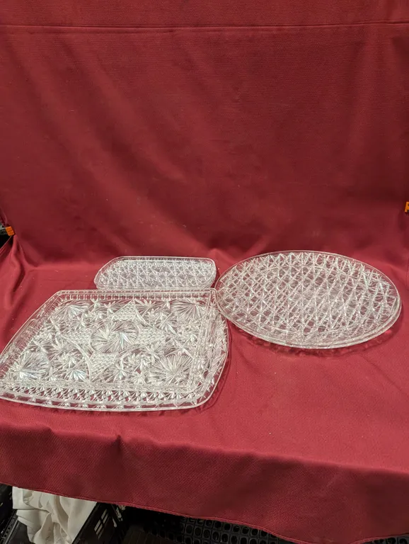 (6) Assorted Acrylic Trays