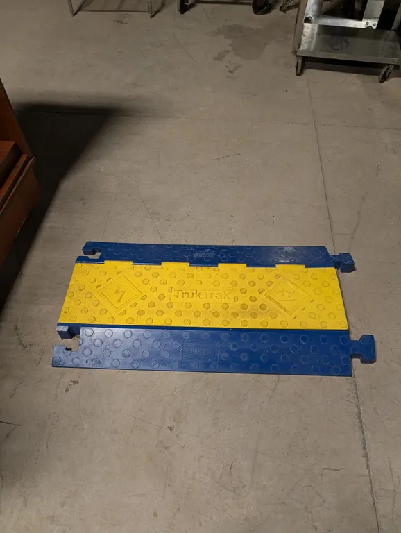 Truk Trak Heavy Duty Cable Protector Ramp - 39" x 20.5"