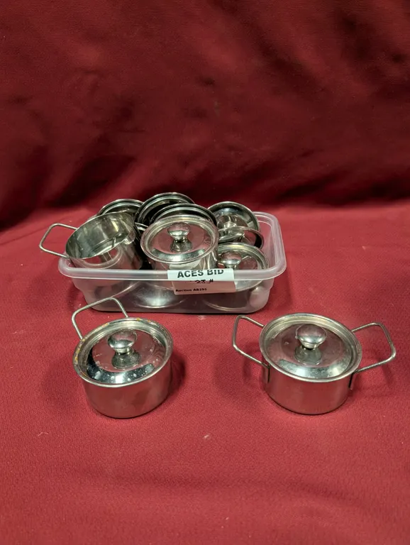 (4) Stainless Steel Mini Pots with 19 Stainless Steel Covers