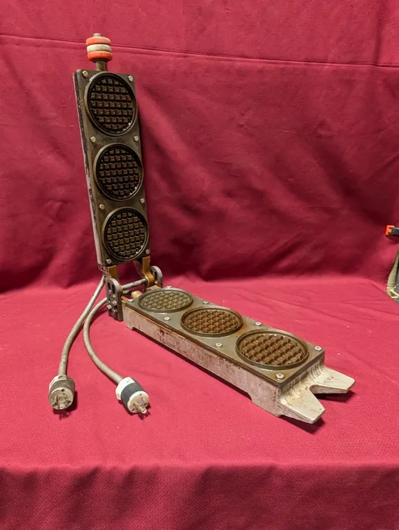 Vintage Waffle Maker