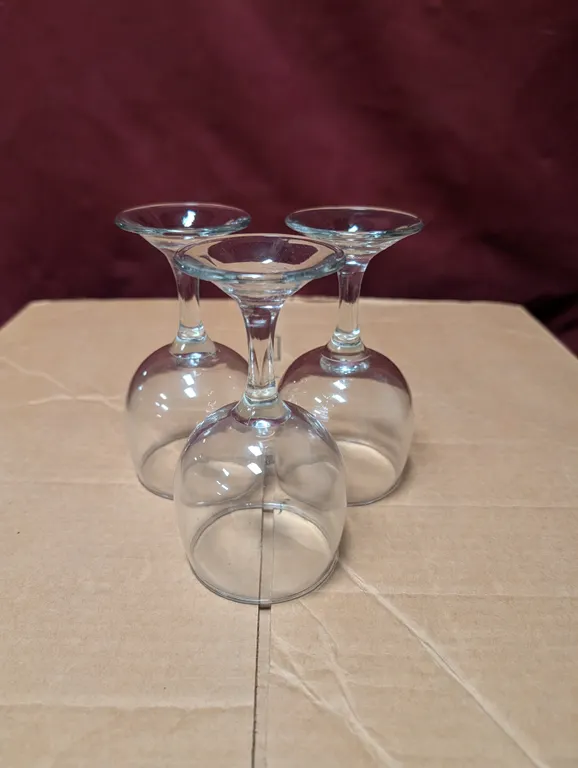 (36) Libbey 8.5 oz Wine Glasses - Model # 3764