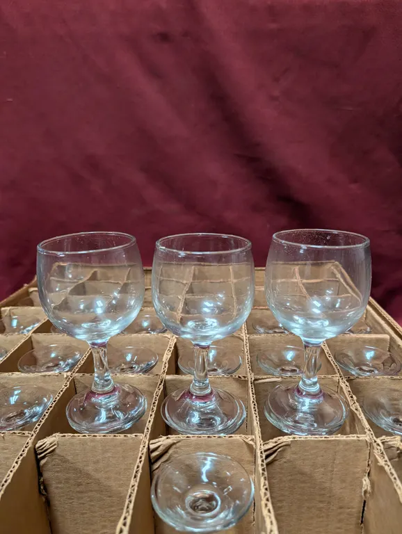 (26) Libbey 8.5 oz Wine Glasses - Model # 3764