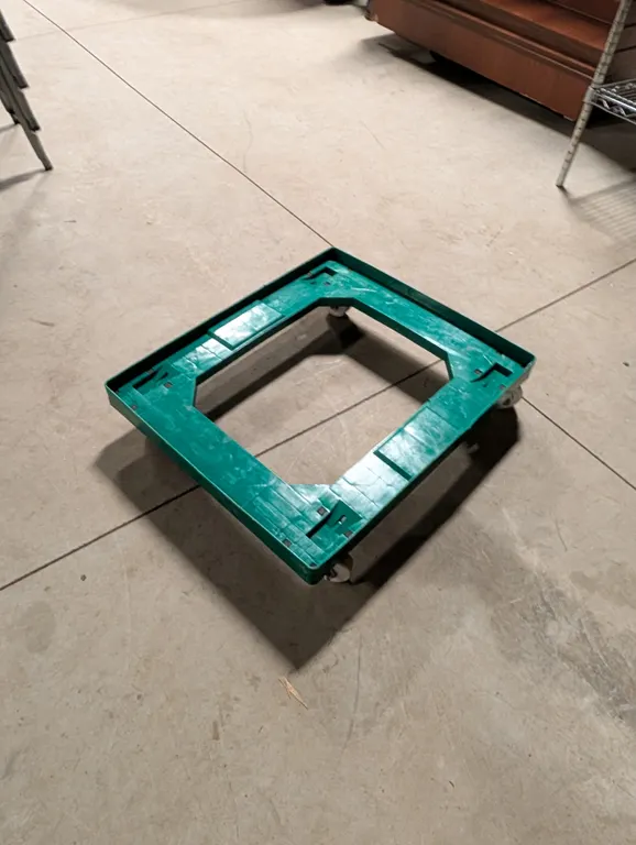 Bakery Rack Dollie - 26.5" x 22.5"