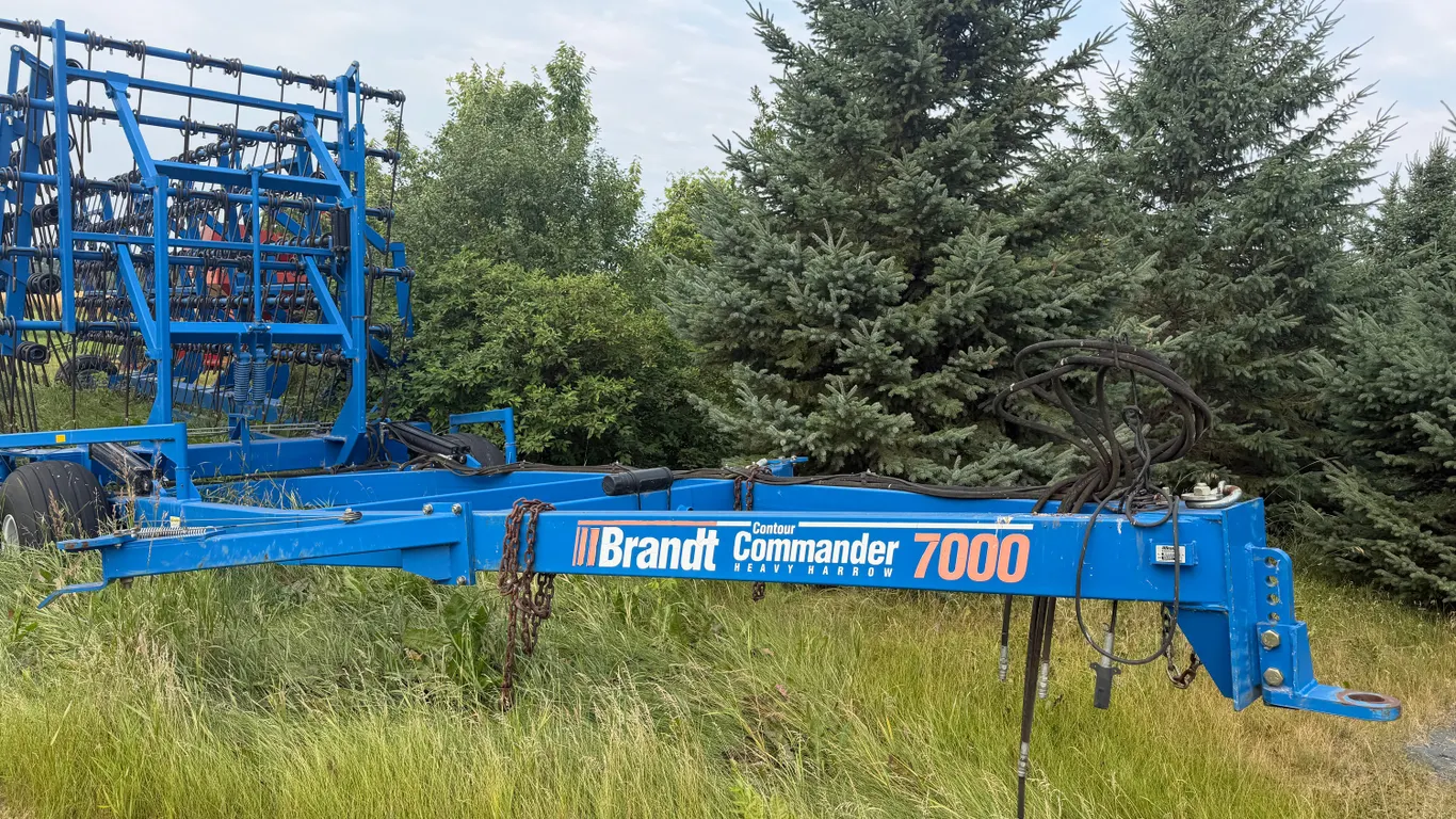 70' Brandt Contour Commander model 7000 heavy harrow, low acres, excellent condition