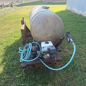 3 pt water tank with pump and Honda engine to put out grass fires. Works great for burning ditches. Can be used in pickup box.