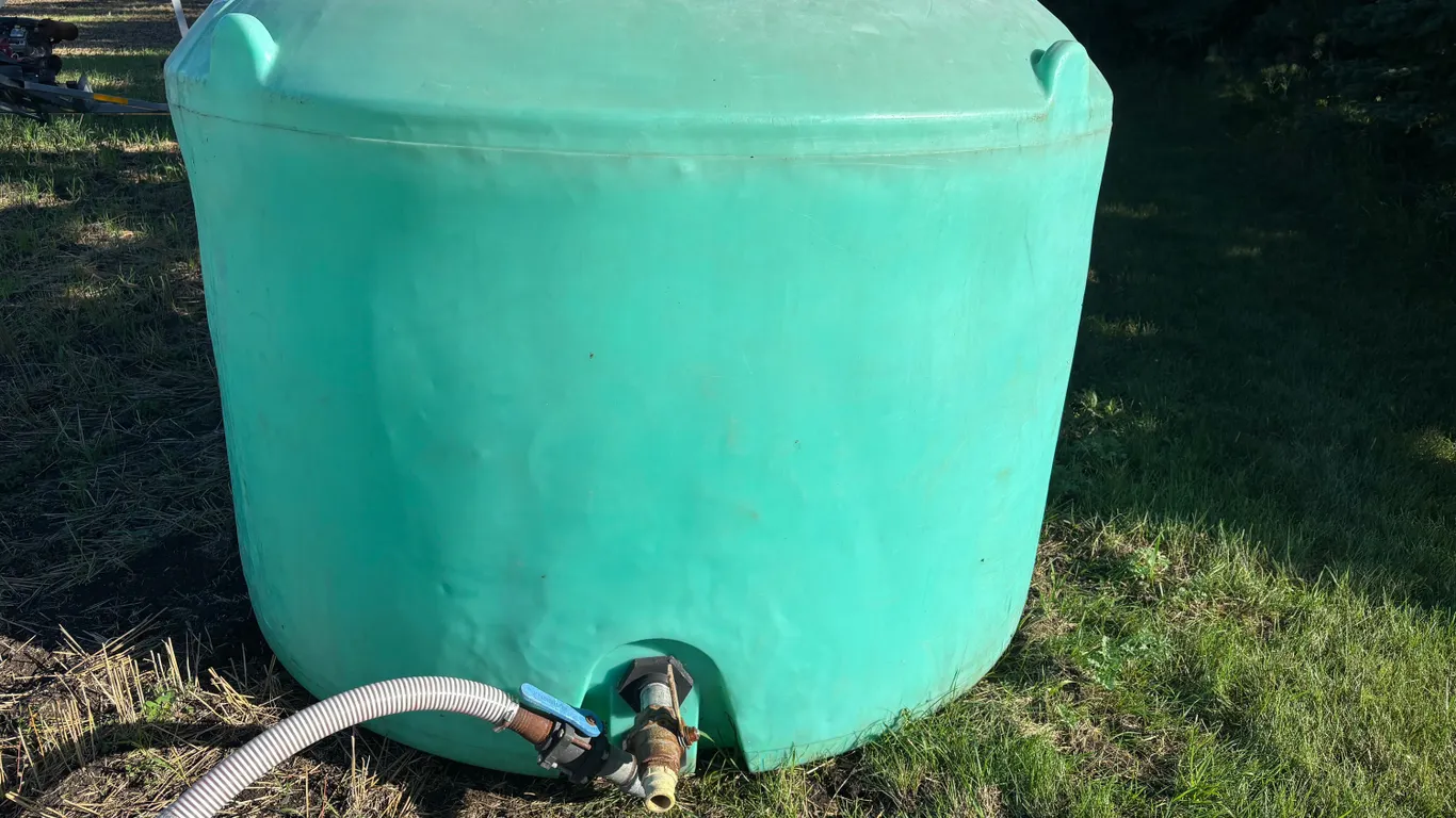 1500 gallon water tank – 2” plumbing