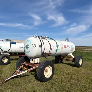 11-3. 1450 gallon NH3 tank, 15-22.5 tires