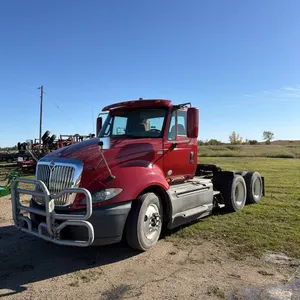 2012 International Pro Star plus day cab semi, 275/80/22.5 tires, 430 hp, 10 speed manual transmission, heavy duty grill guard, great running truck, 4