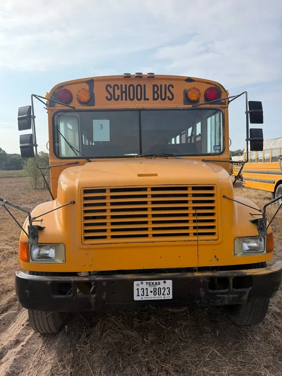 1995 International School Bus - Will Need to be Towed
