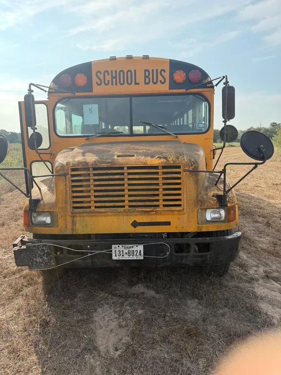 1995 International School Bus - Will Need to be Towed