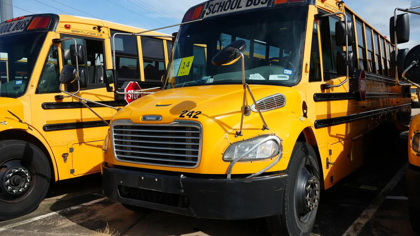 2016 Thomas School Bus (Wrecked) - Will Need to be Towed