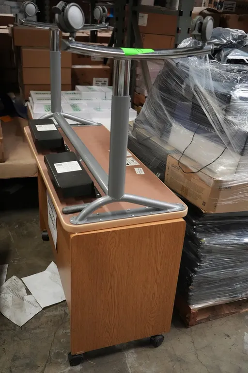 Table & Desk