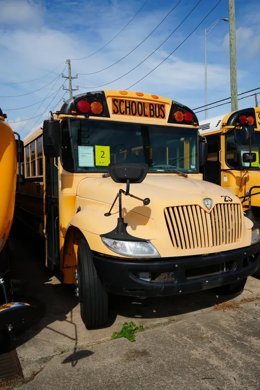 2011 International CE School Bus