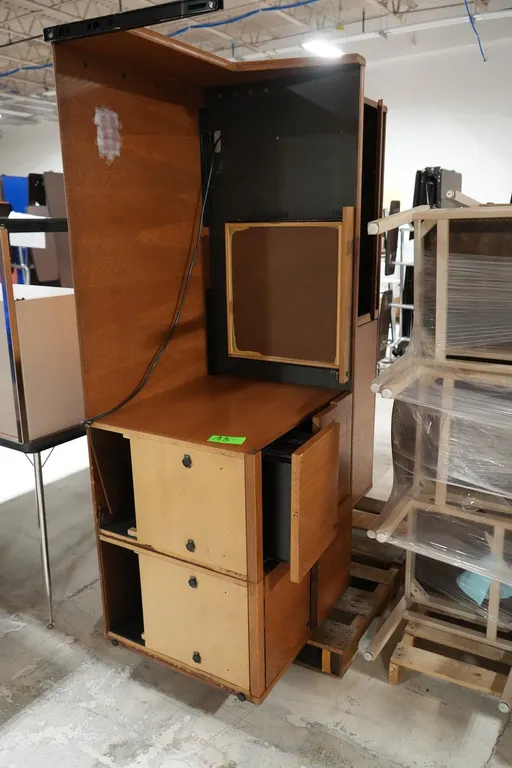 Hutch Desk