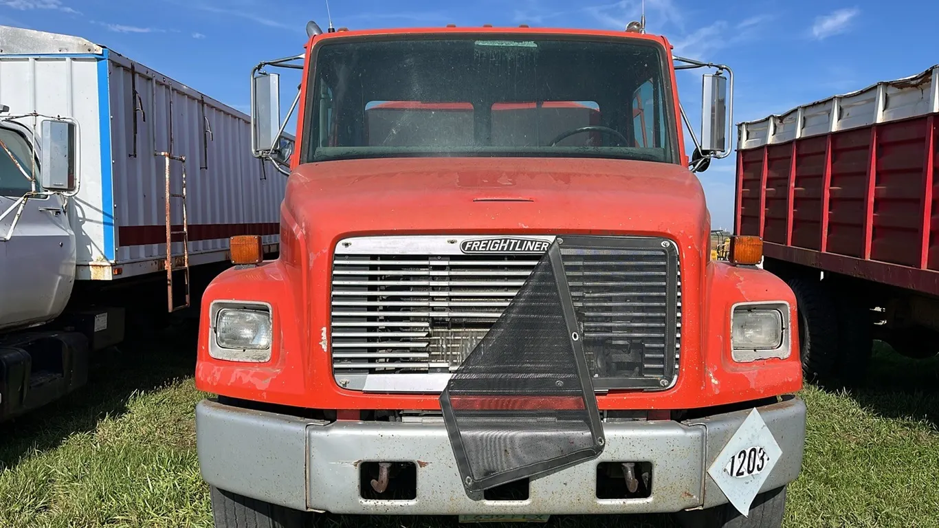 1804 - 1996 Freightliner FL70 Fuel Truck
