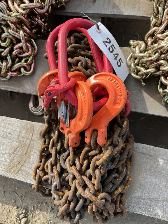 2545 - 2) 7Ft Lifting Chains
