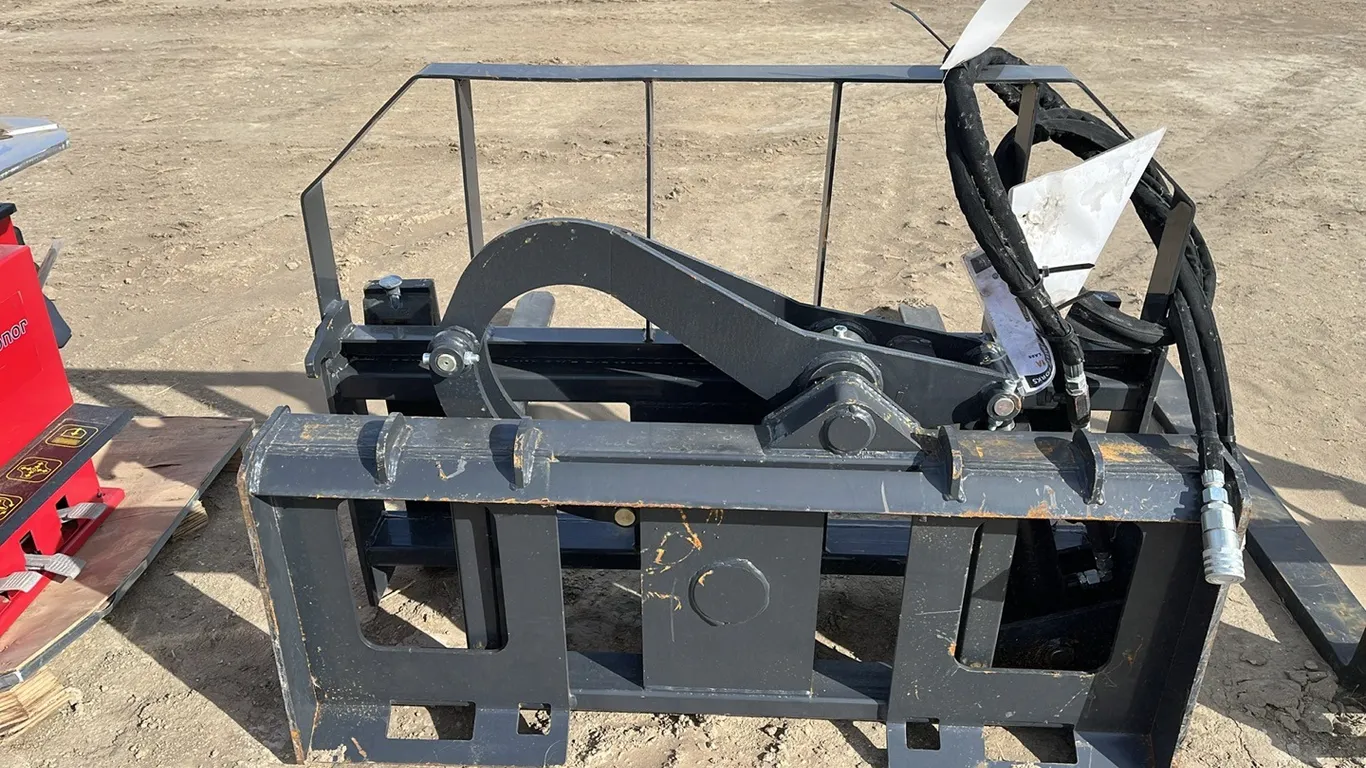 2528 - Rotating Pallet Forks