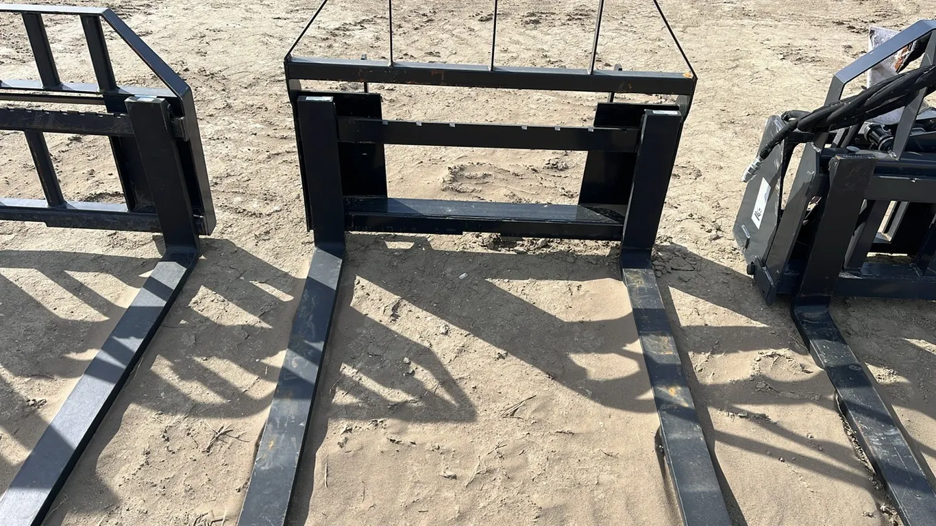 2513 - 48" Pallet Forks
