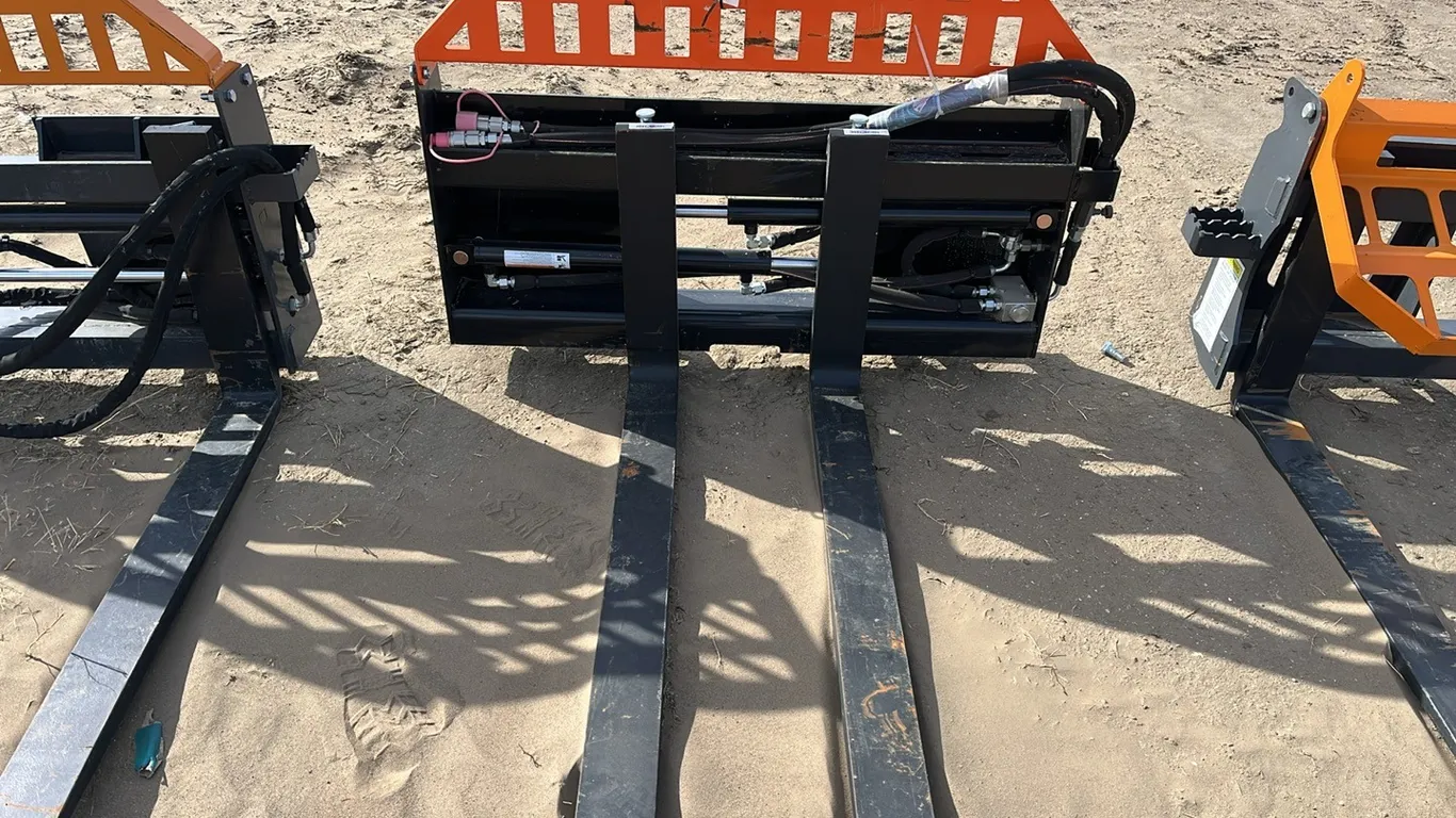 2512 - Hydraulic Slide Pallet Forks