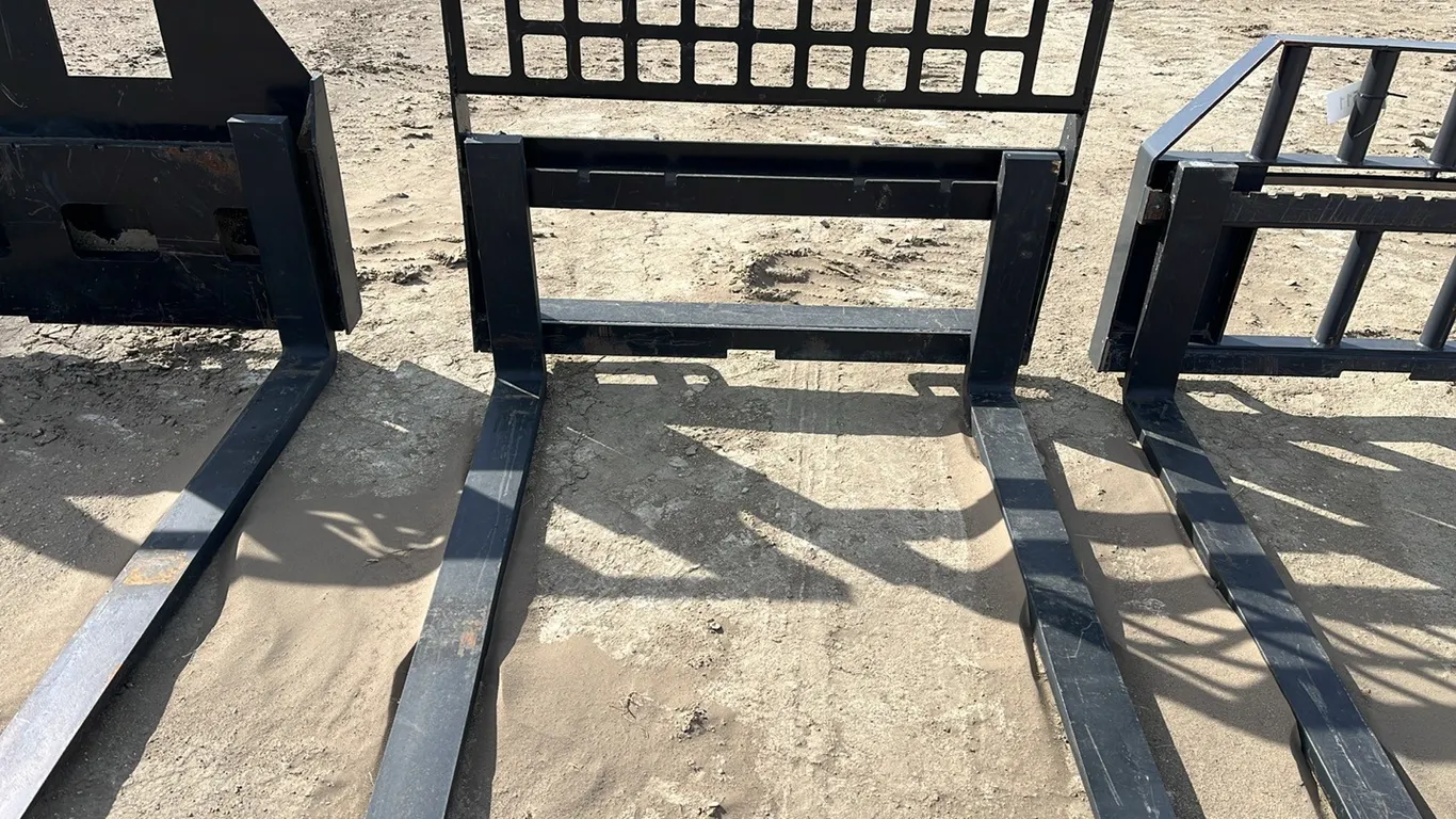 2509 - 48" Pallet Forks