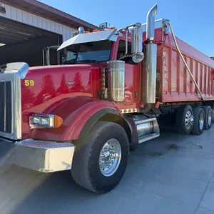 Conveyor Spreader Truck