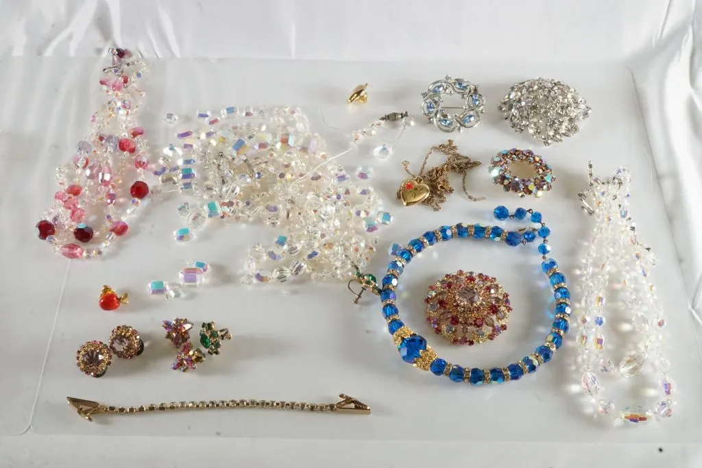Lot of Assorted Jewelry