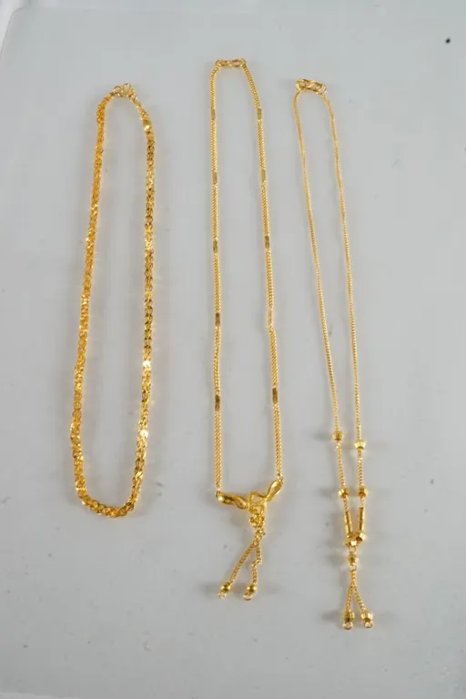 Lot of (3) 22k Yellow Gold Necklaces
