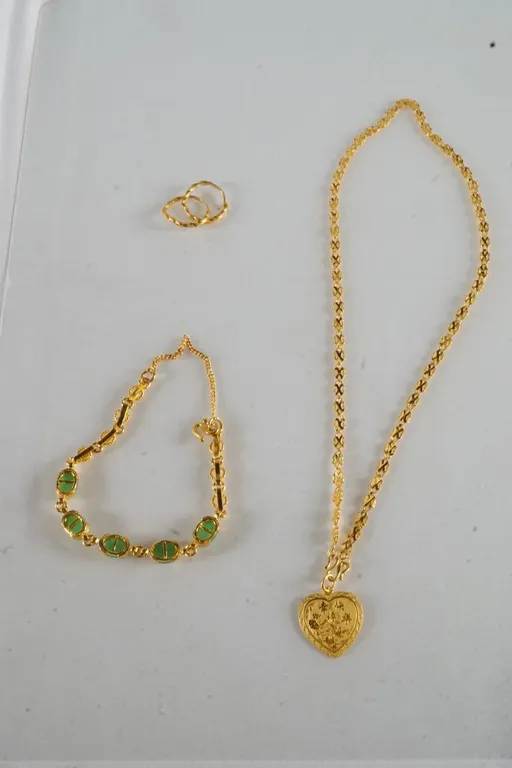 Lot of 22k Yellow Gold Jewelry