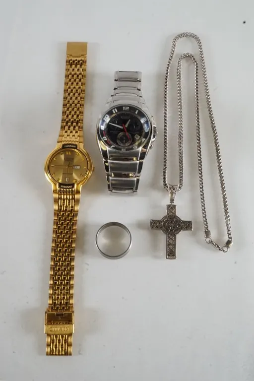 Lot of Assorted Jewelry & Watches