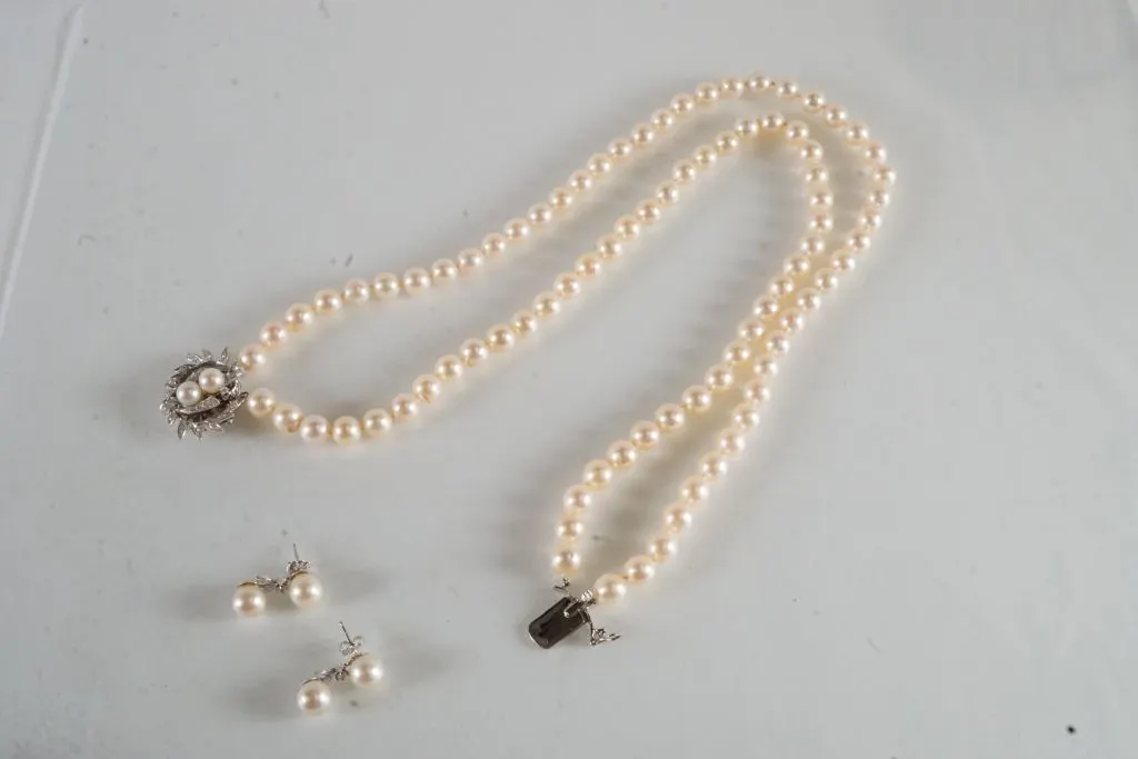 Lot of 14k White Gold Jewelry w/Pearl Like Beads & Diamonds