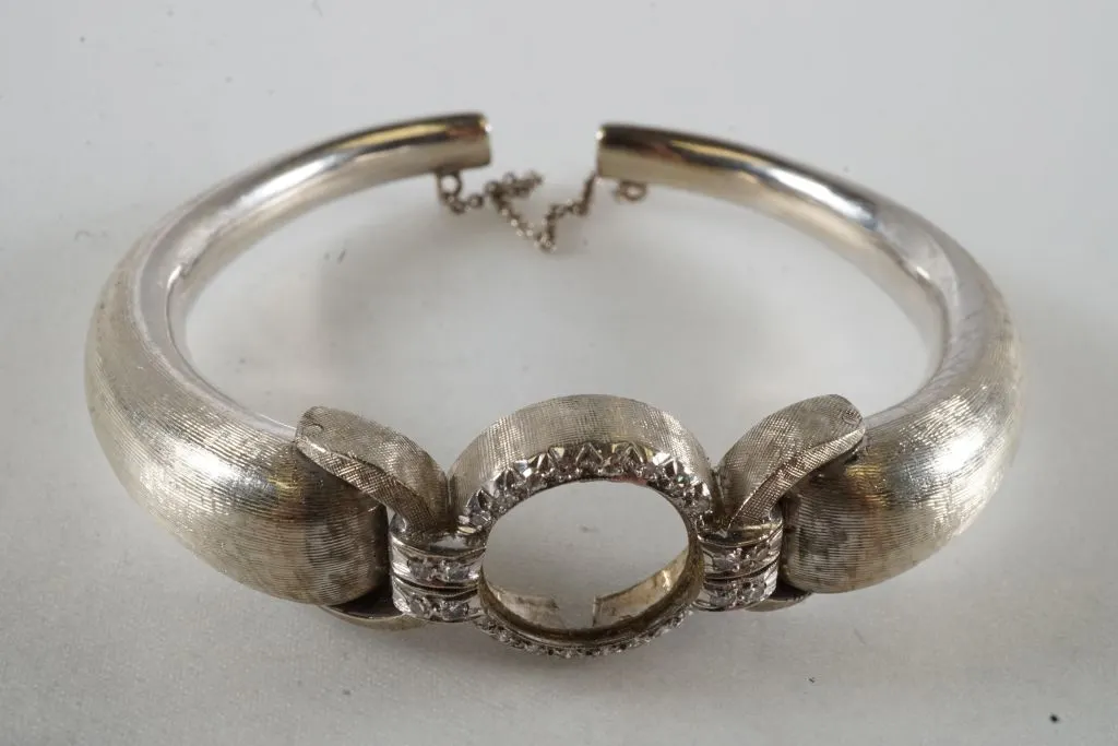 14k White Gold Bracelet w/Diamonds