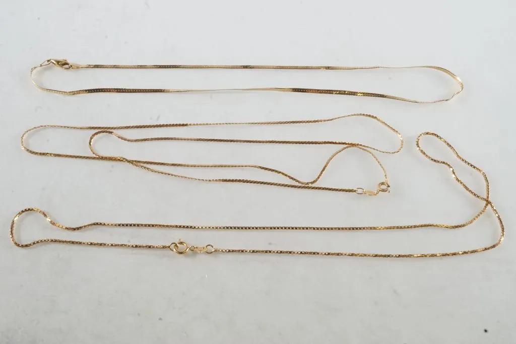 Lot of (3) 14k Yellow Gold Necklaces