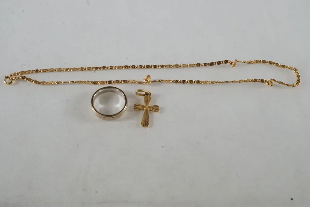 Lot of 18k Gold Jewelry