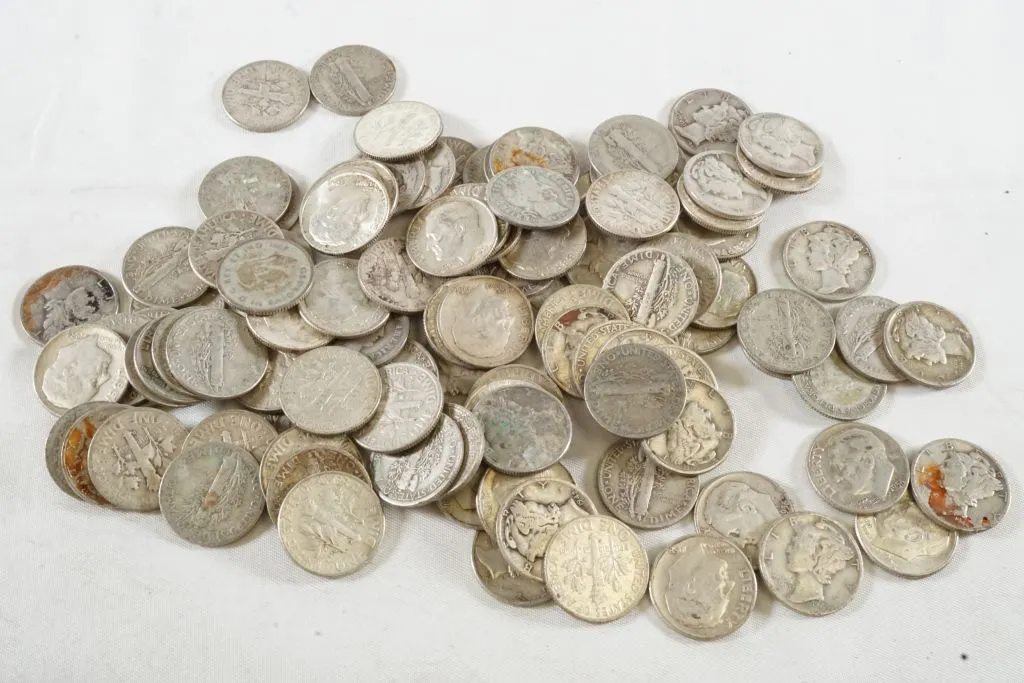 Lot of (105) Silver Dimes