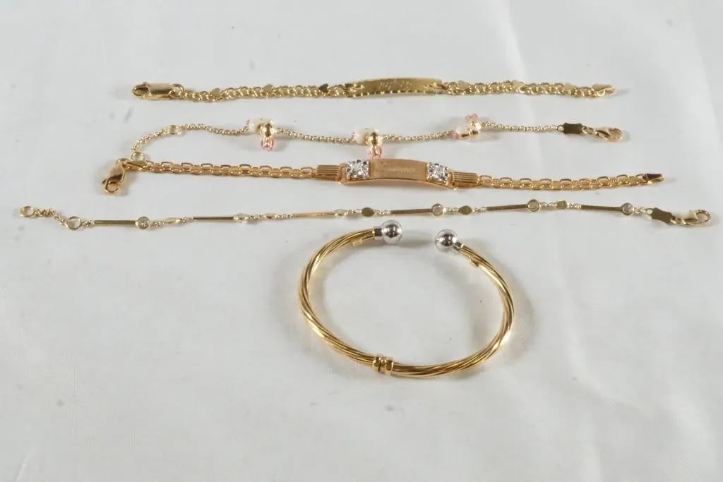 Lot of 14k Yellow Gold Jewelry