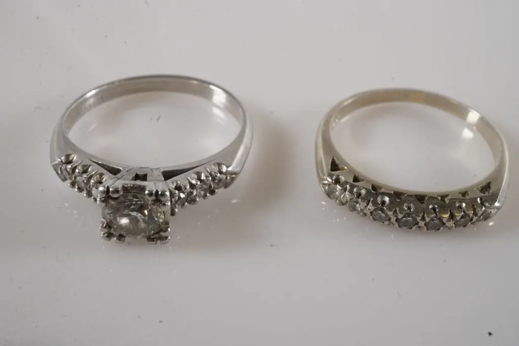 Lot of (2) Rings