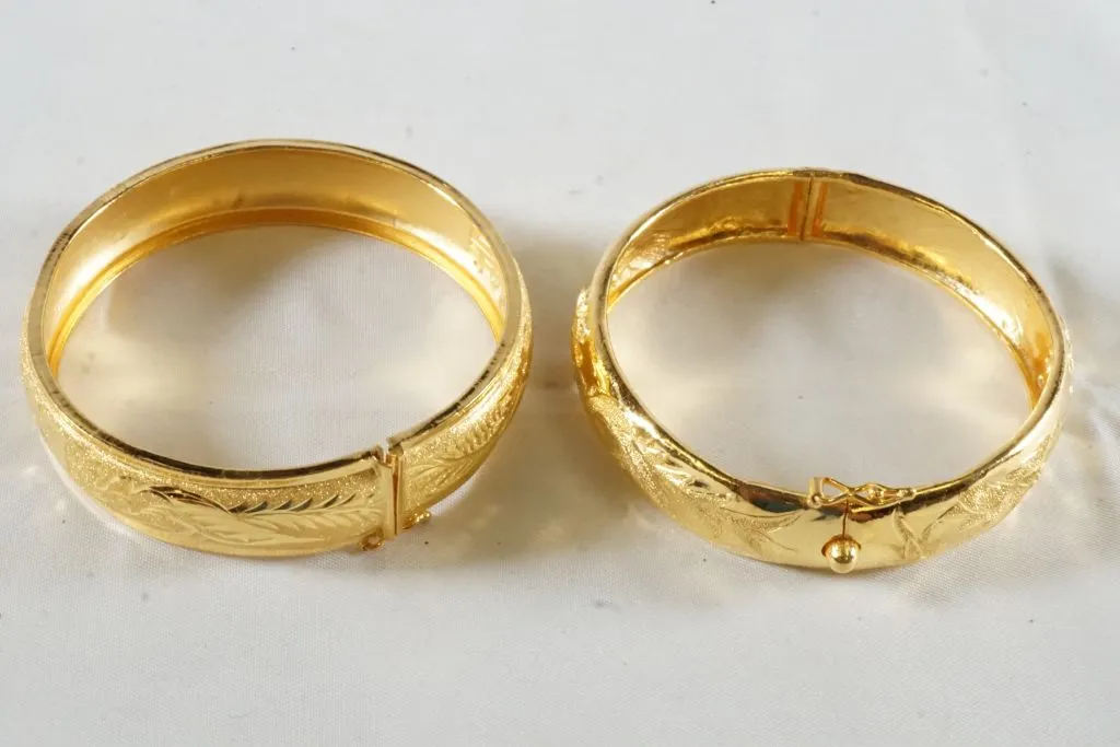 Lot of (2) 22k Yellow Gold Bracelets
