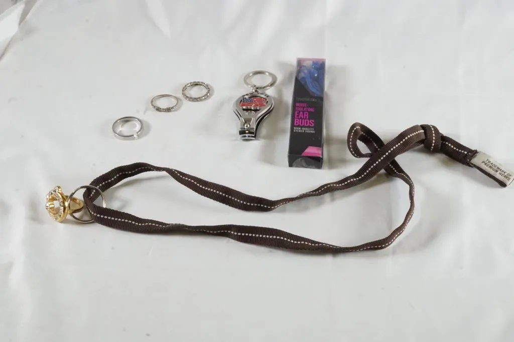 Lot of Jewelry & Collectibles