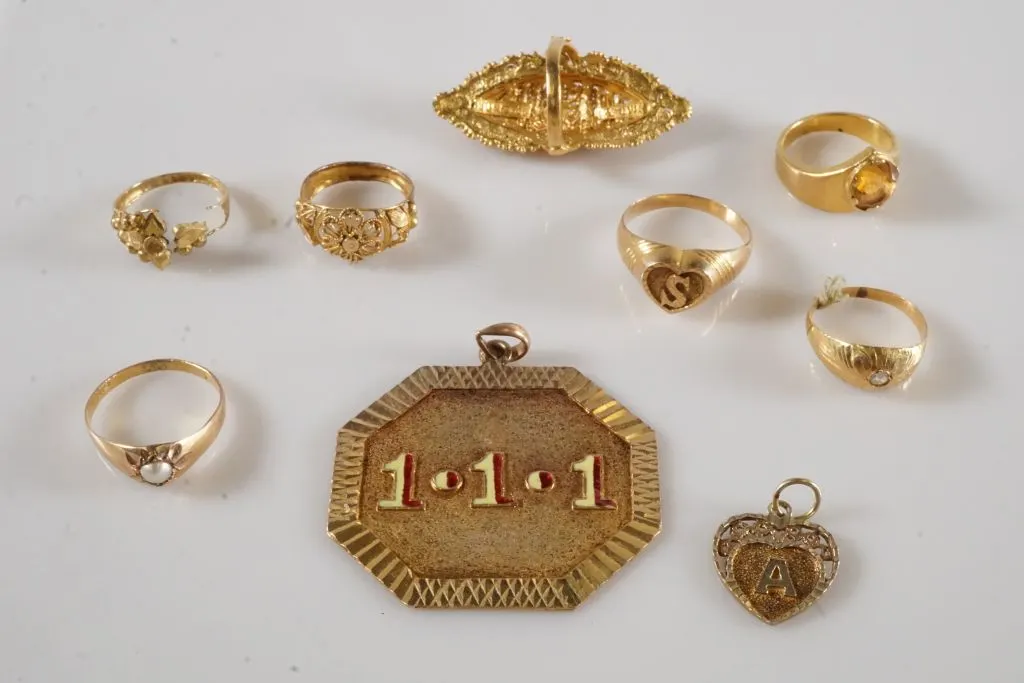 Lot of 14k Yellow Gold Jewelry