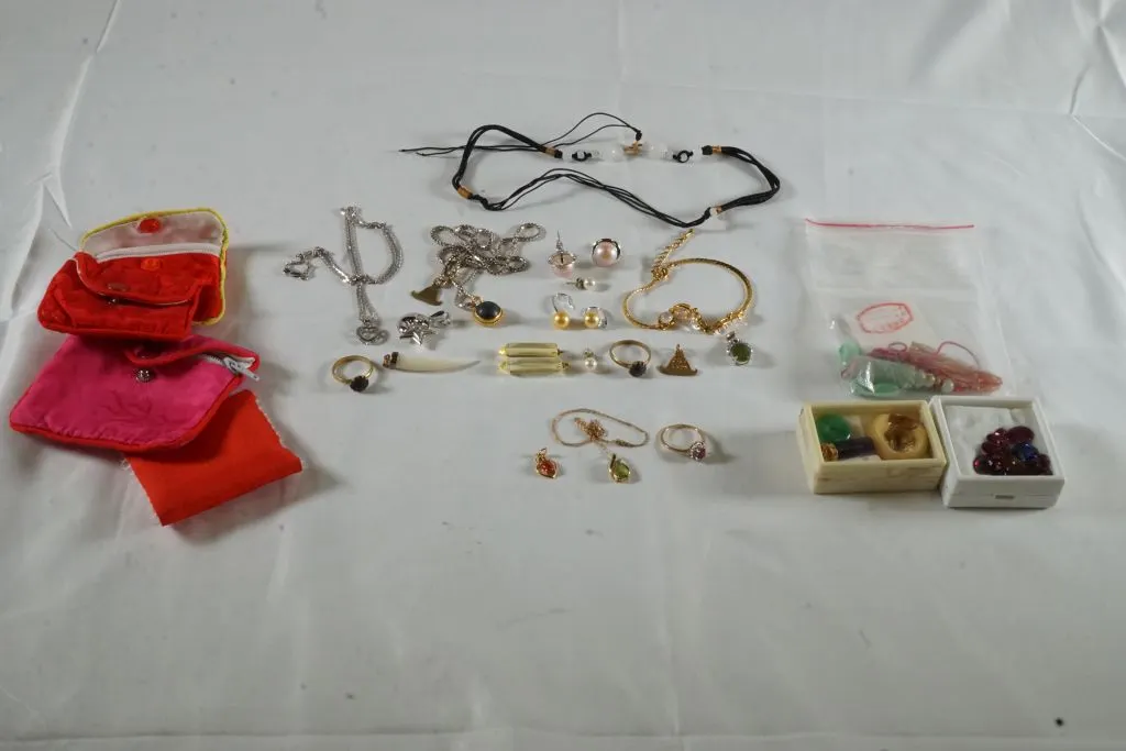 Lot of Assorted Jewelry