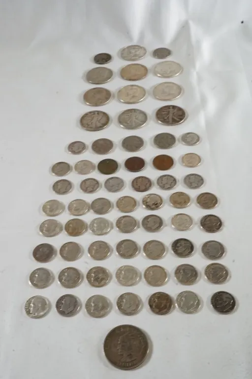 Lot of Assorted Currency