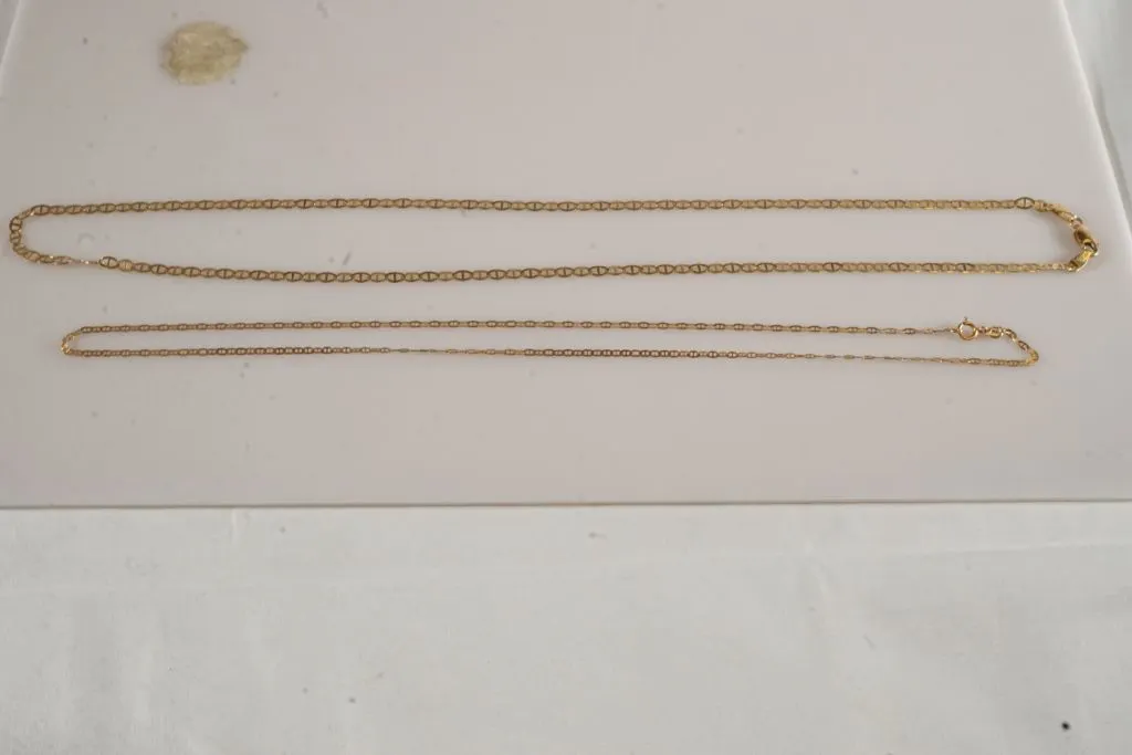 Lot of (2) 10k Yellow Gold Necklaces