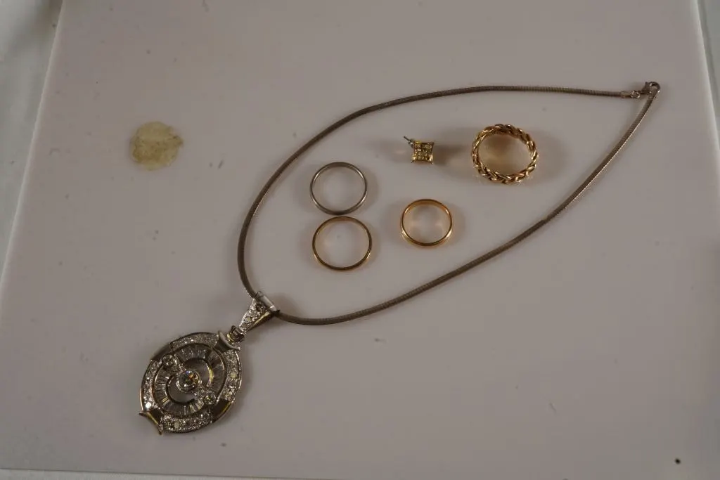 Lot of Assorted Jewelry