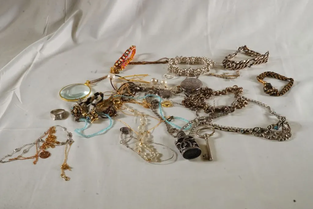 Lot of Assorted Jewelry