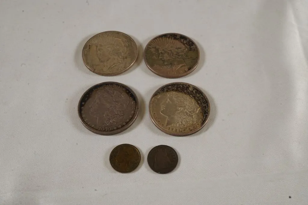 Lot of Assorted Currency