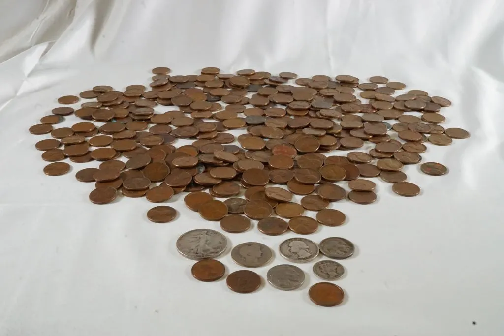 Lot of Assorted Currency