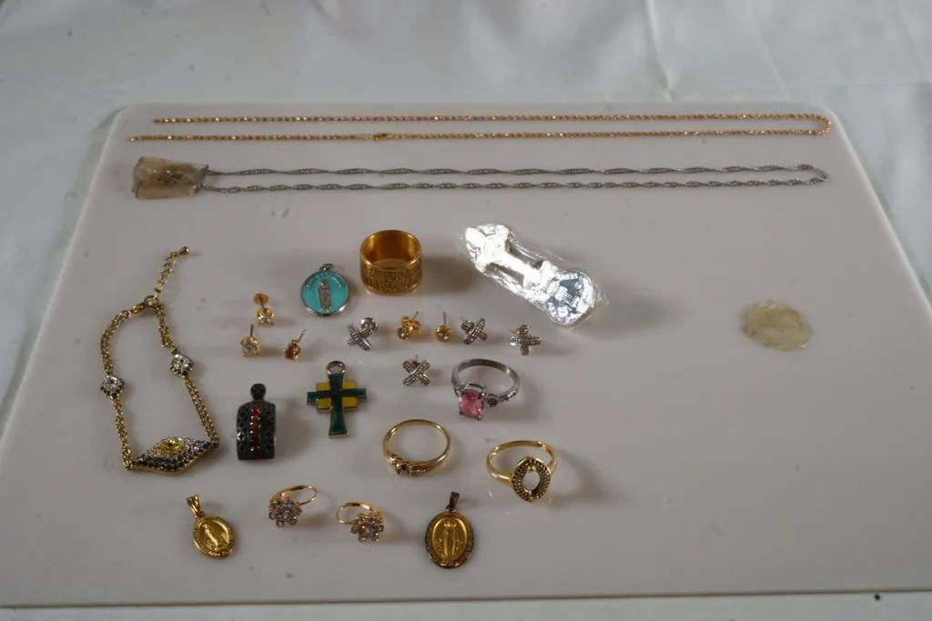 Lot of Assorted Jewelry